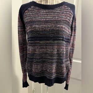 Abound crewneck sweater. Size L